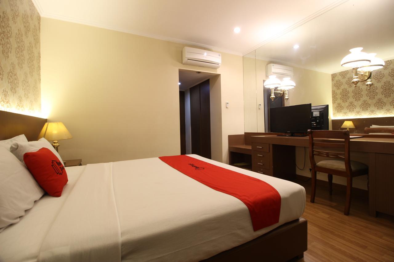 Reddoorz Premium @ Slamet Riyadi 2 Solo Εξωτερικό φωτογραφία