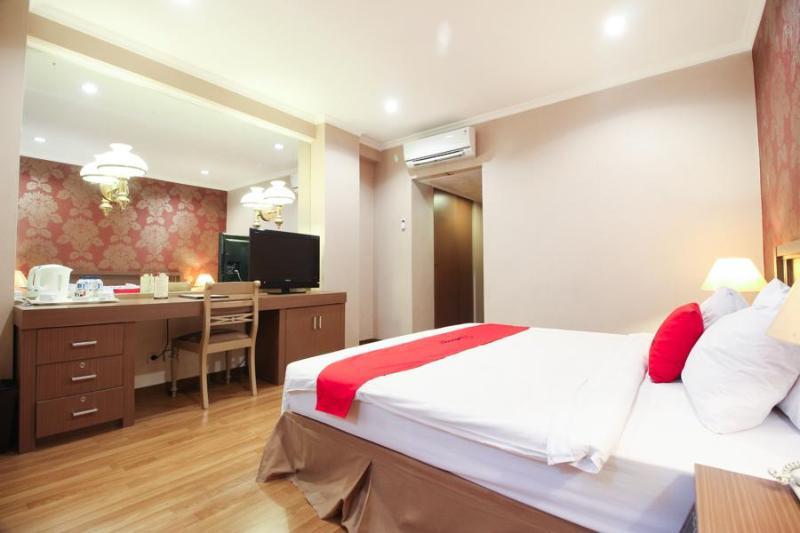 Reddoorz Premium @ Slamet Riyadi 2 Solo Εξωτερικό φωτογραφία