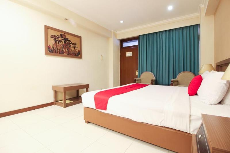 Reddoorz Premium @ Slamet Riyadi 2 Solo Εξωτερικό φωτογραφία